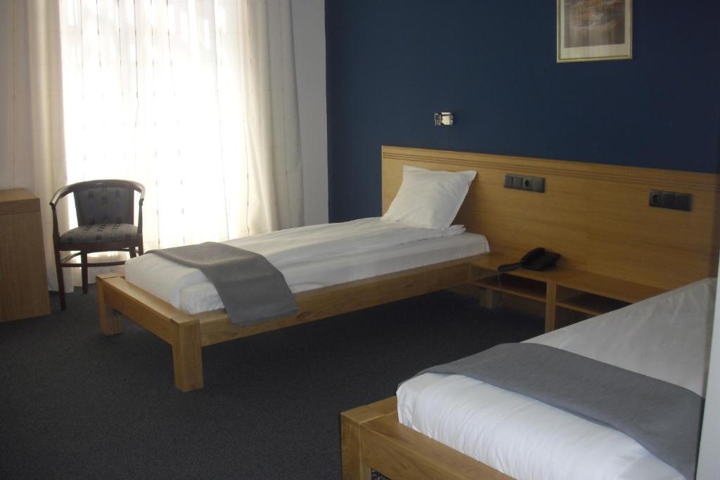 Universal Hotel Dupnitsa Bilik gambar
